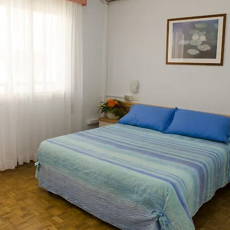 Ξενοδοχείο Consul 3*