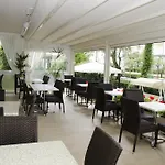 Consul מלון 3*